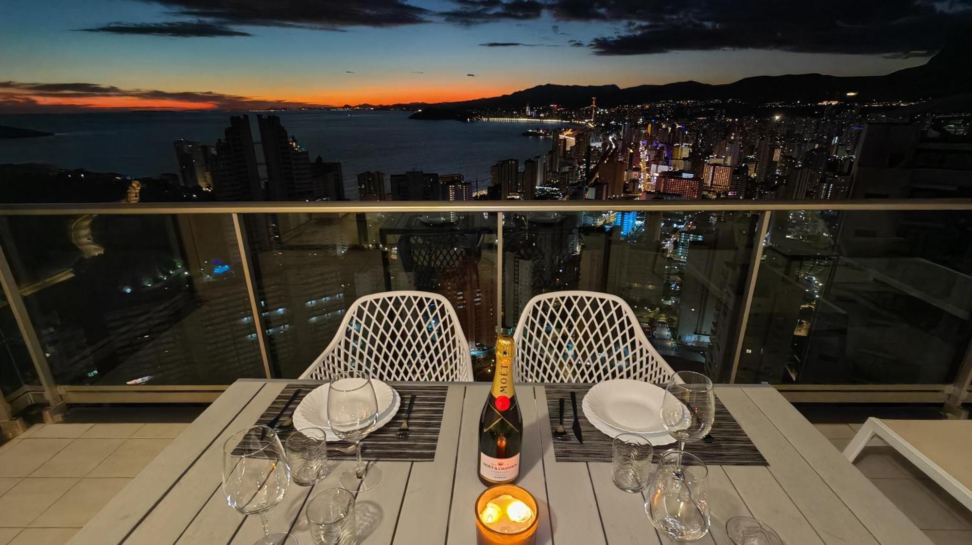 Skyline Floor 28 Sea Views Διαμέρισμα Μπένιντορμ Εξωτερικό φωτογραφία