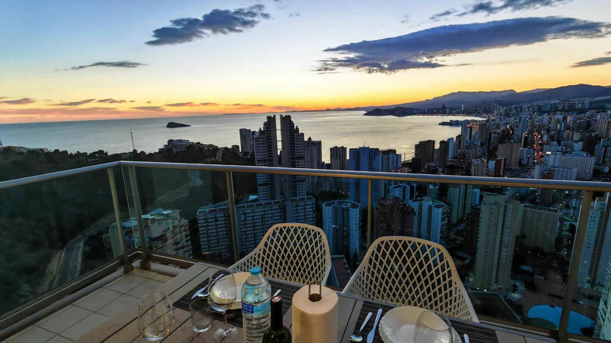 Skyline Floor 28 Sea Views Διαμέρισμα Μπένιντορμ Εξωτερικό φωτογραφία