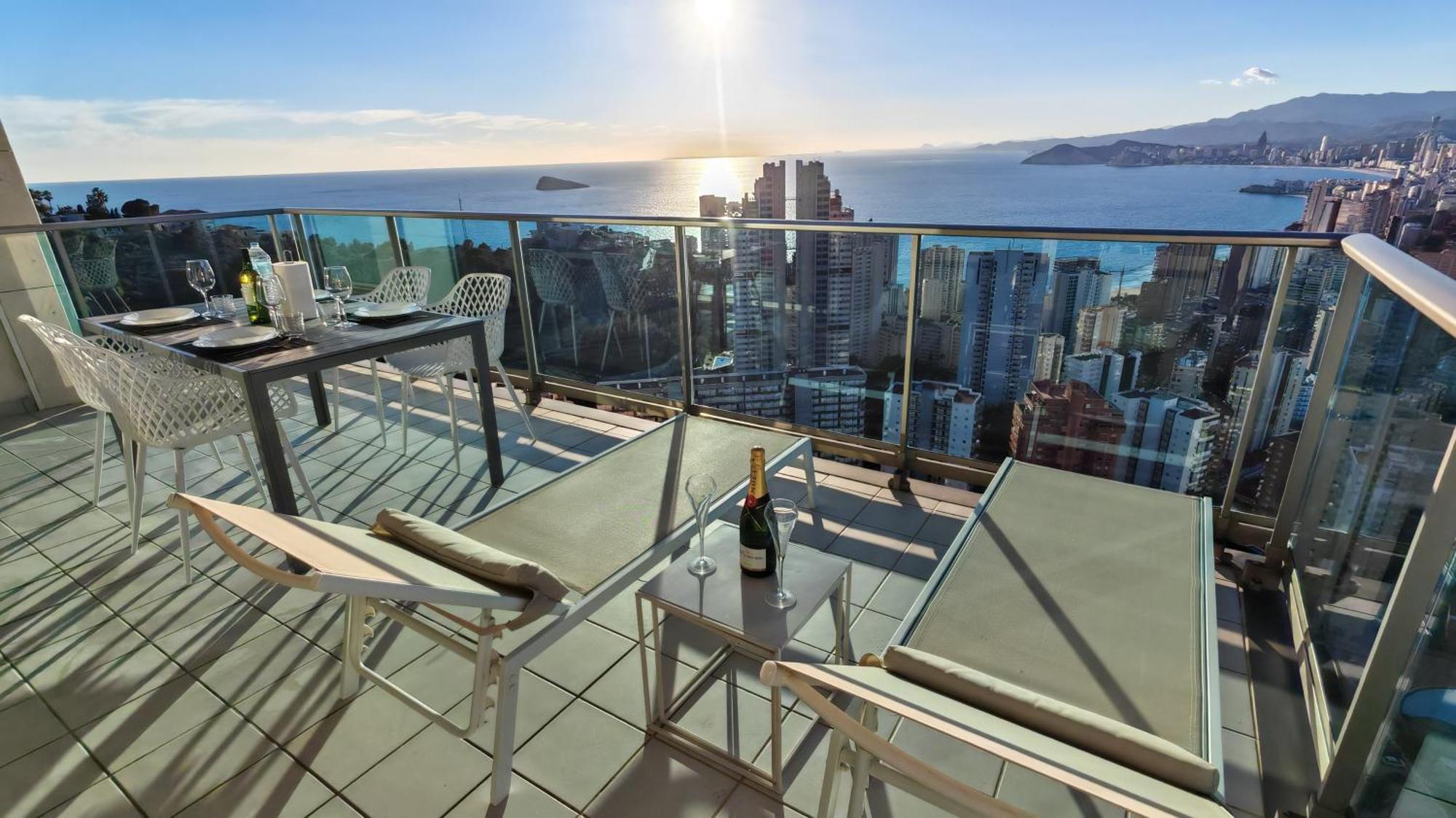 Skyline Floor 28 Sea Views Διαμέρισμα Μπένιντορμ Εξωτερικό φωτογραφία