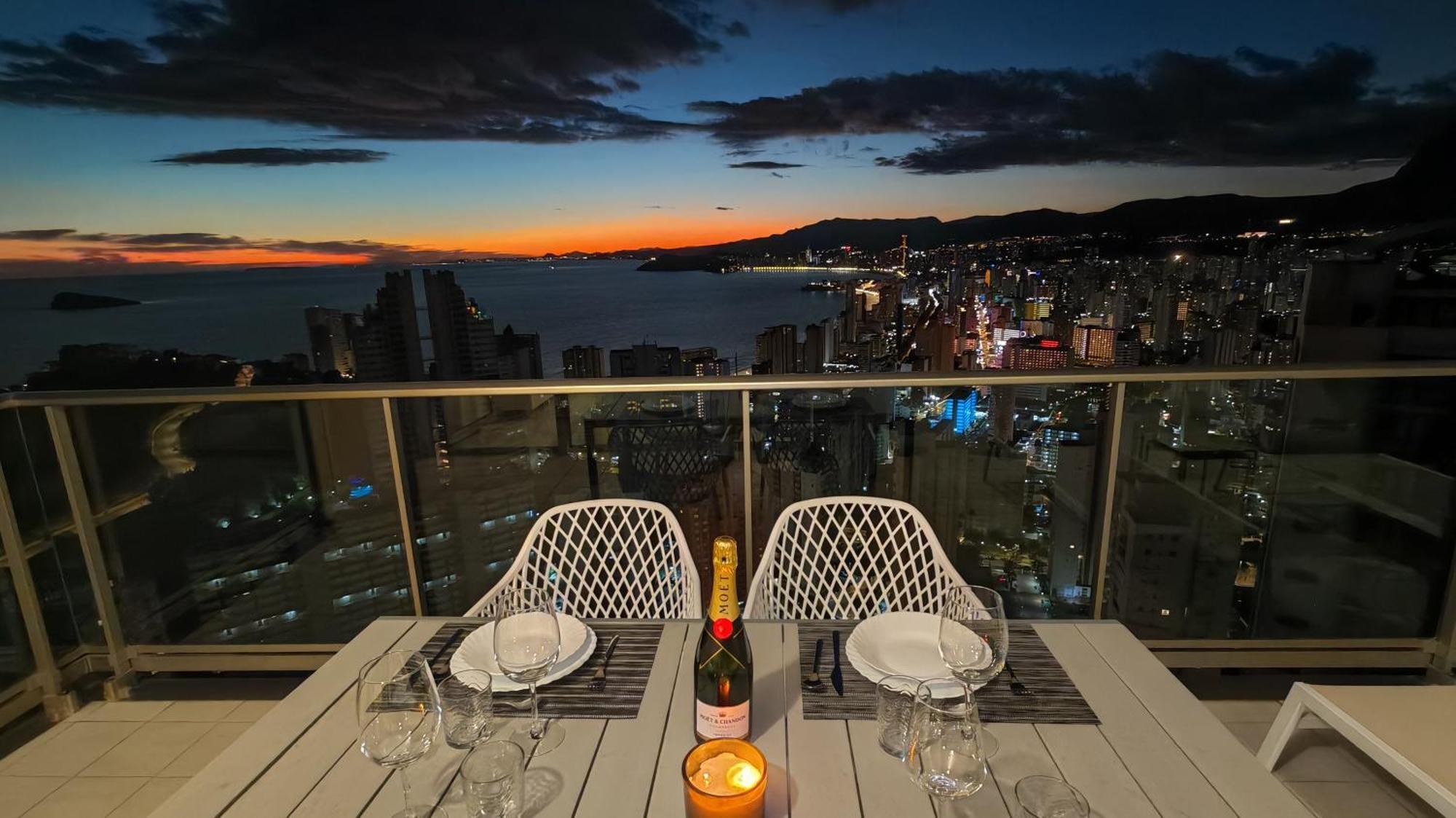 Skyline Floor 28 Sea Views Διαμέρισμα Μπένιντορμ Εξωτερικό φωτογραφία